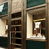 Jean Lassaussois, propri�taire de l�enseigne �Les Montres� � Paris, a ouvert le 1er septembre 2007 un nouvel Espace Rolex, situ� Rive Gauche au 56, rue de Rennes dans le 6�me arrondissement.