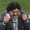Maradona a accept� de relever le d�fi du Mur Hublot � 1 Million de dollars - � Le d�fi Russe �