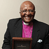 Girard-Perregaux rend hommage � l�archev�que Desmond Tutu, laur�at du prix Nobel de la Paix