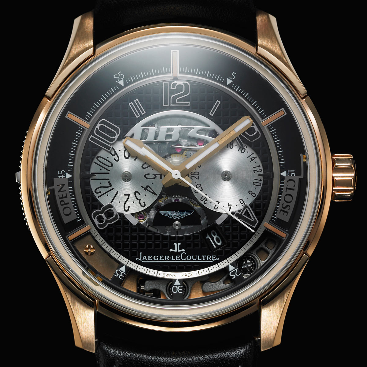 La Cote des Montres : Photo - Jaeger-LeCoultre et Aston Martin inventent un sésame horloger