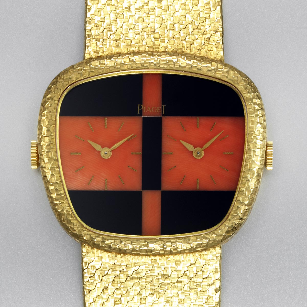 La Cote des Montres : Photo - Piaget exposition Extravaganza