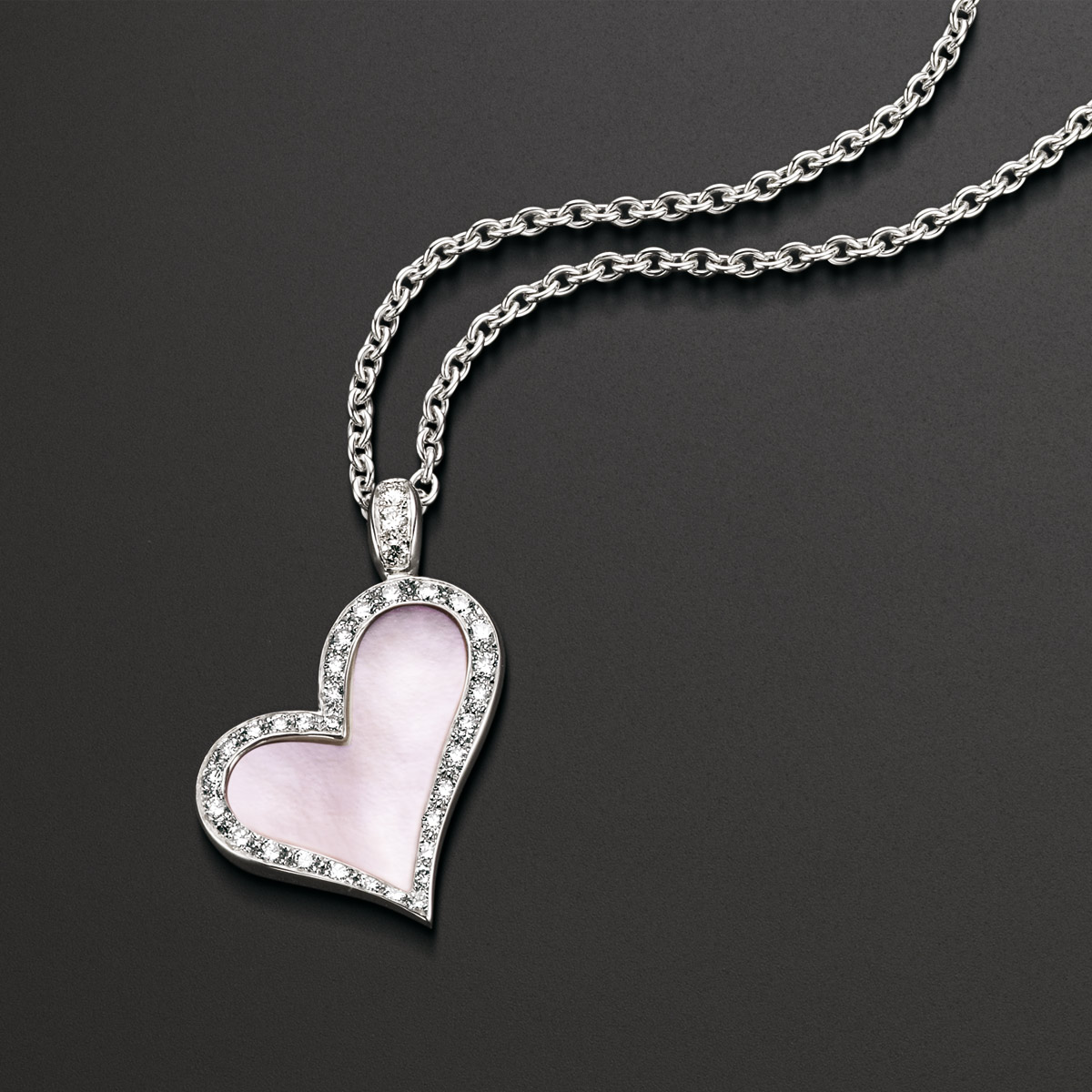 La Cote des Montres : Photo - Piaget sen donne à cur joie pour la St-Valentin