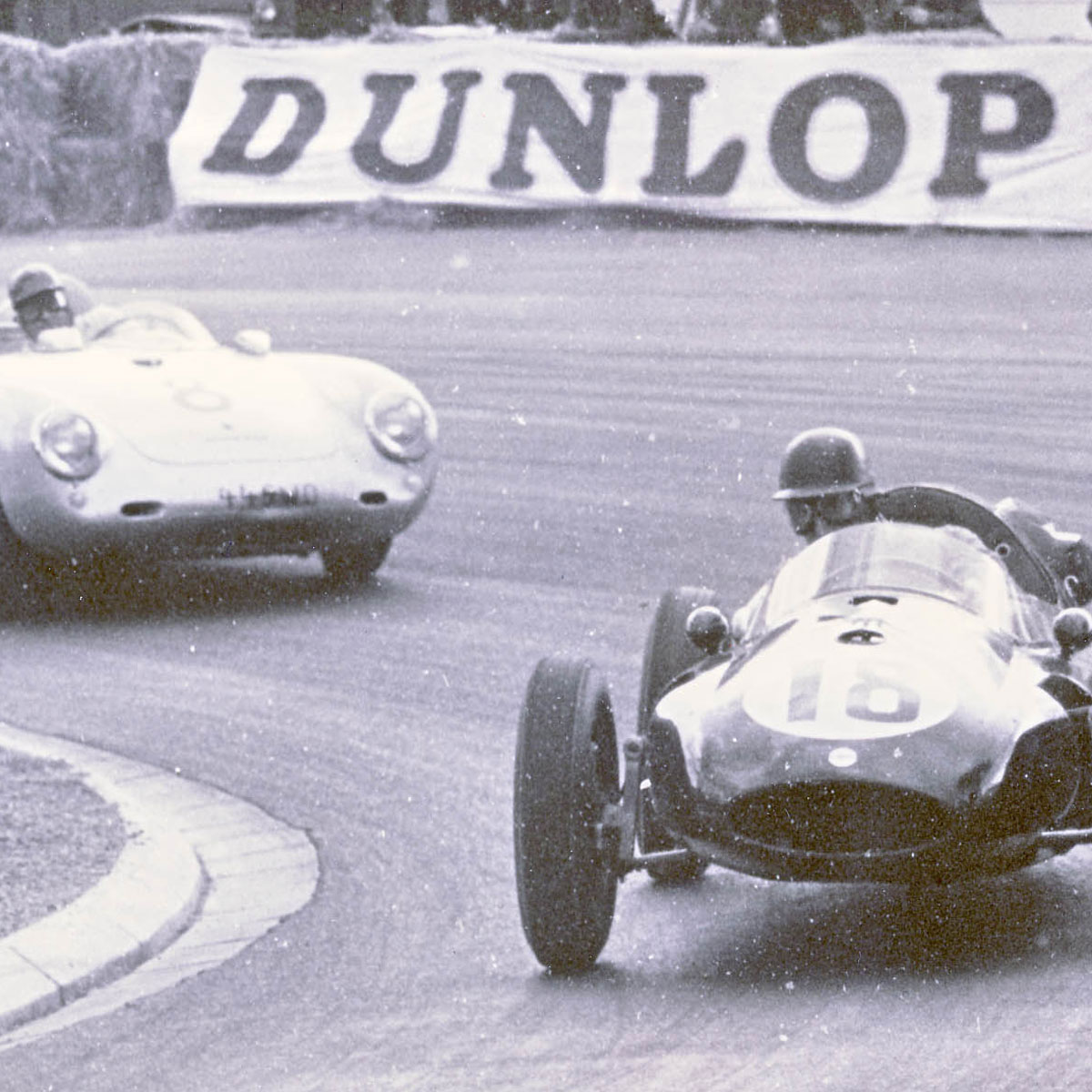 La Cote des Montres : Photo - Richard Mille chronométreur officiel du Grand Prix de Pau Historique
