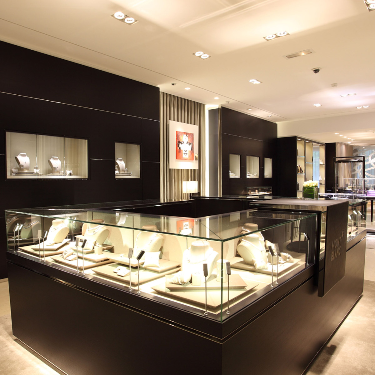 La Cote des Montres : Photo - Ouverture de la Nouvelle Boutique Montblanc, rue de la Paix