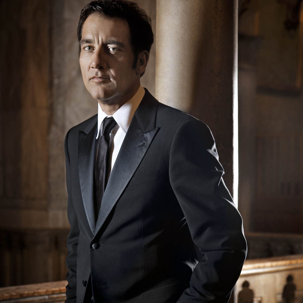 La Cote des Montres : Photo - Clive Owen présente la ligne Duomètre de Jaeger-LeCoultre