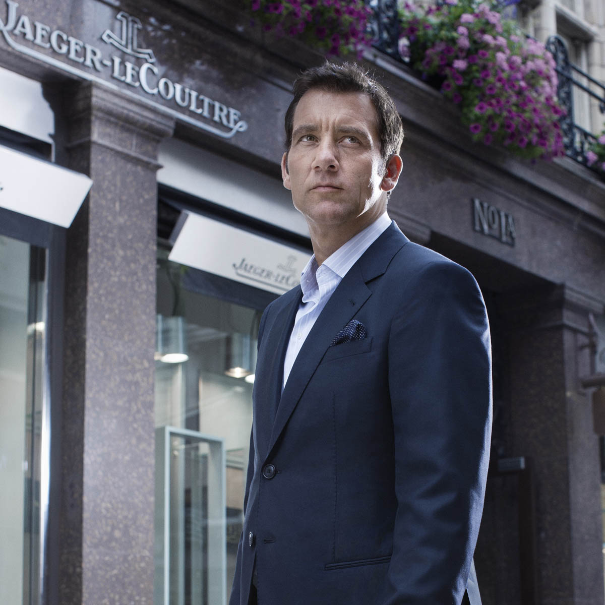 La Cote des Montres : Photo - Clive Owen présente la ligne Duomètre de Jaeger-LeCoultre