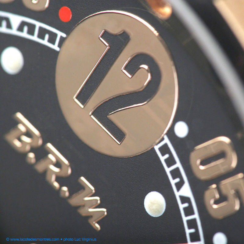 La Cote des Montres : Photo - BRM V14 or rouge