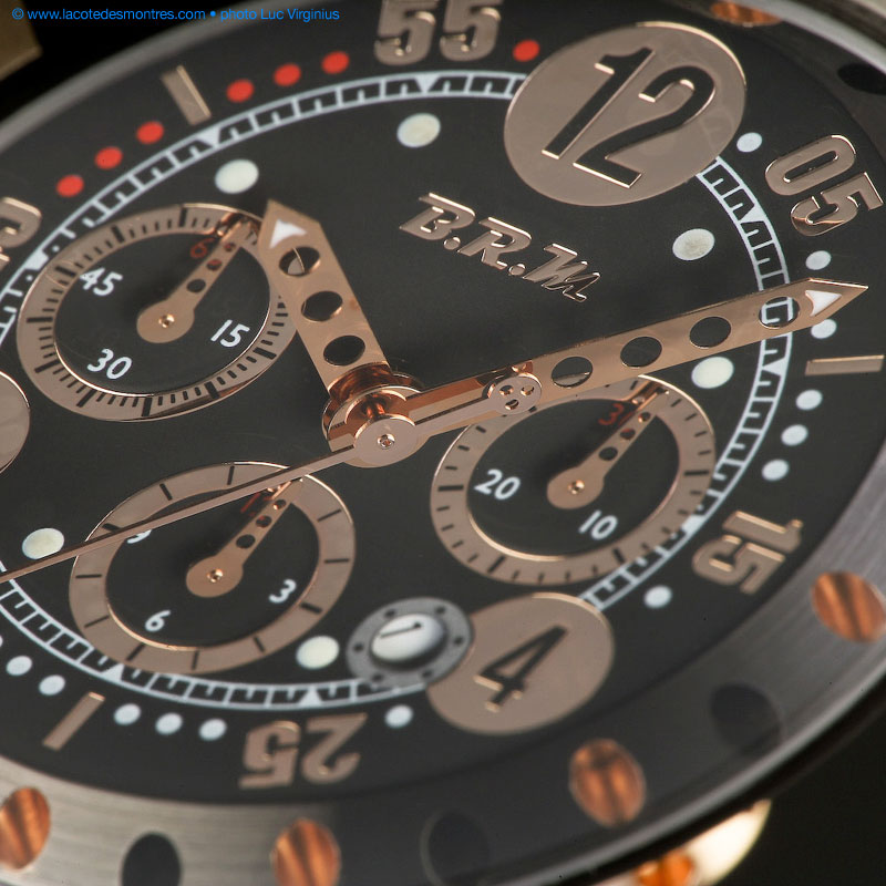 La Cote des Montres : Photo - BRM V14 or rouge