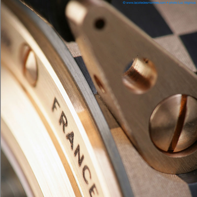 La Cote des Montres : Photo - BRM V14 or rouge