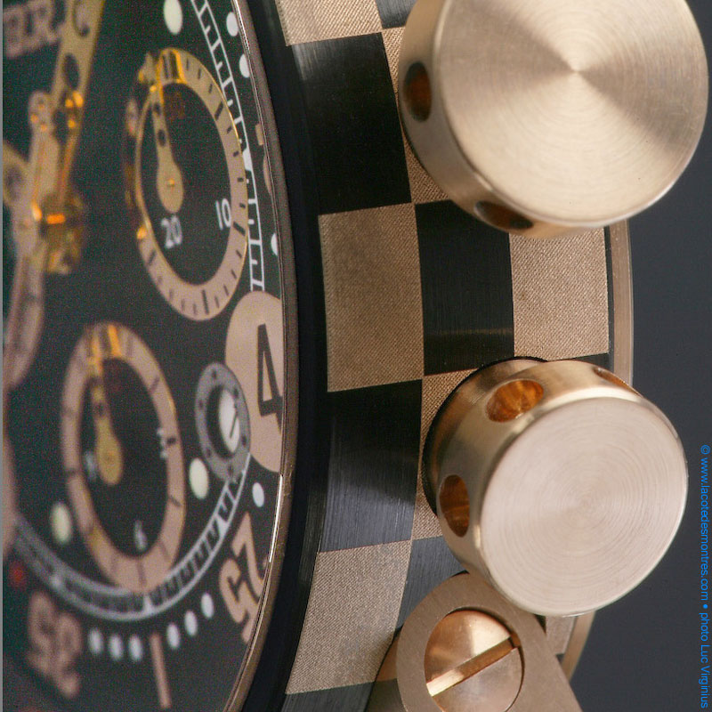 La Cote des Montres : Photo - BRM V14 or rouge