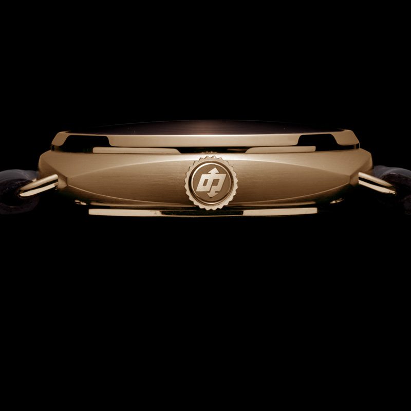 La Cote des Montres : Photo - Panerai Radiomir P.999 42 mm Or rose